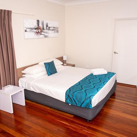 The Australian Hotel Motel Dalby Exterior photo