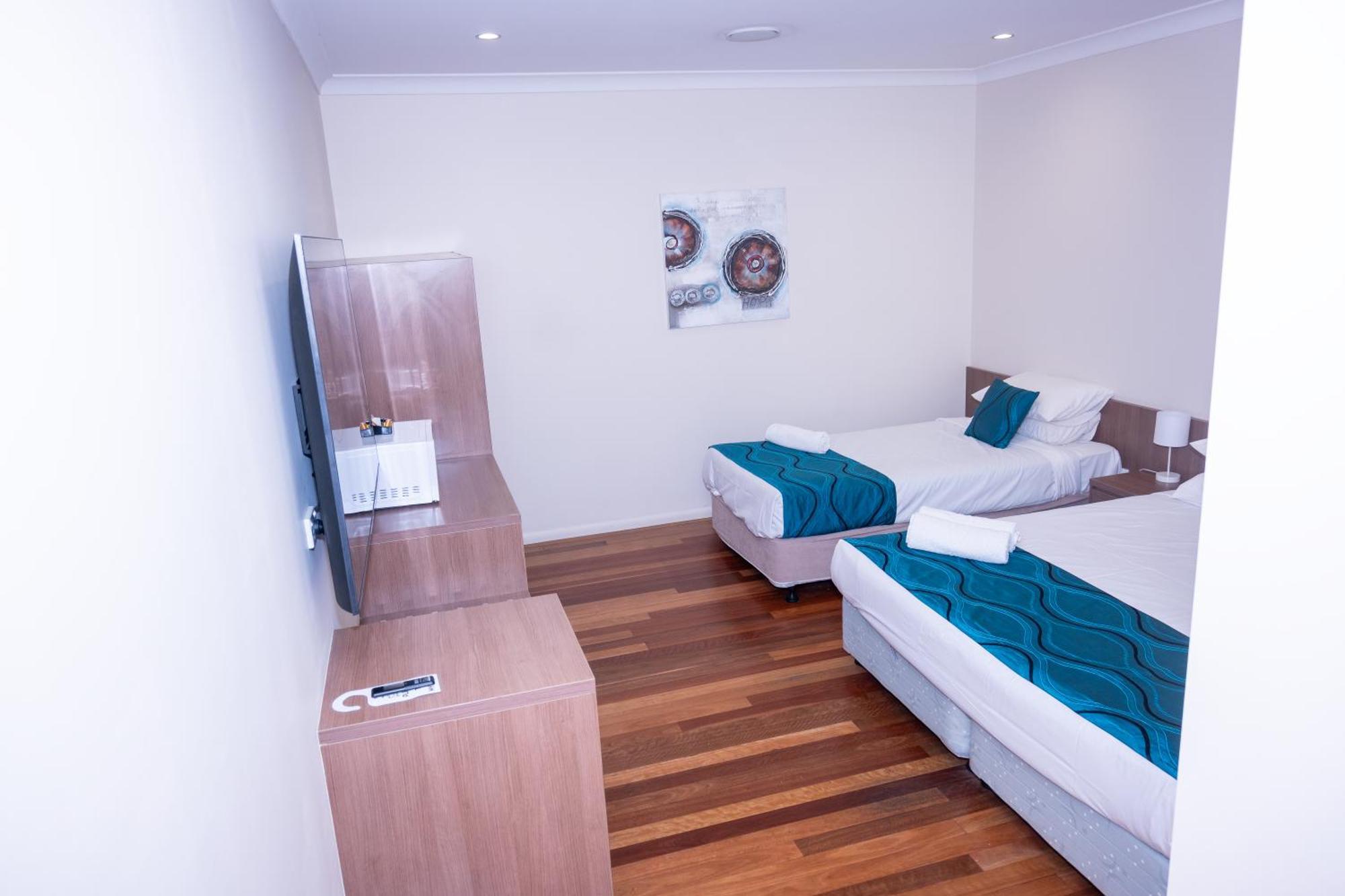 The Australian Hotel Motel Dalby Exterior photo