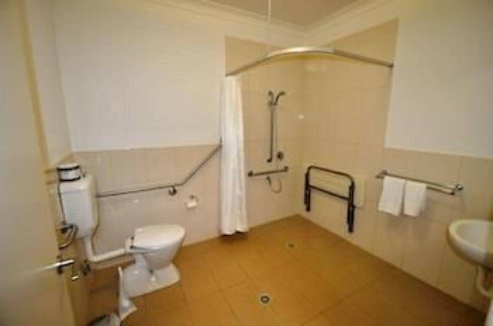 The Australian Hotel Motel Dalby Exterior photo