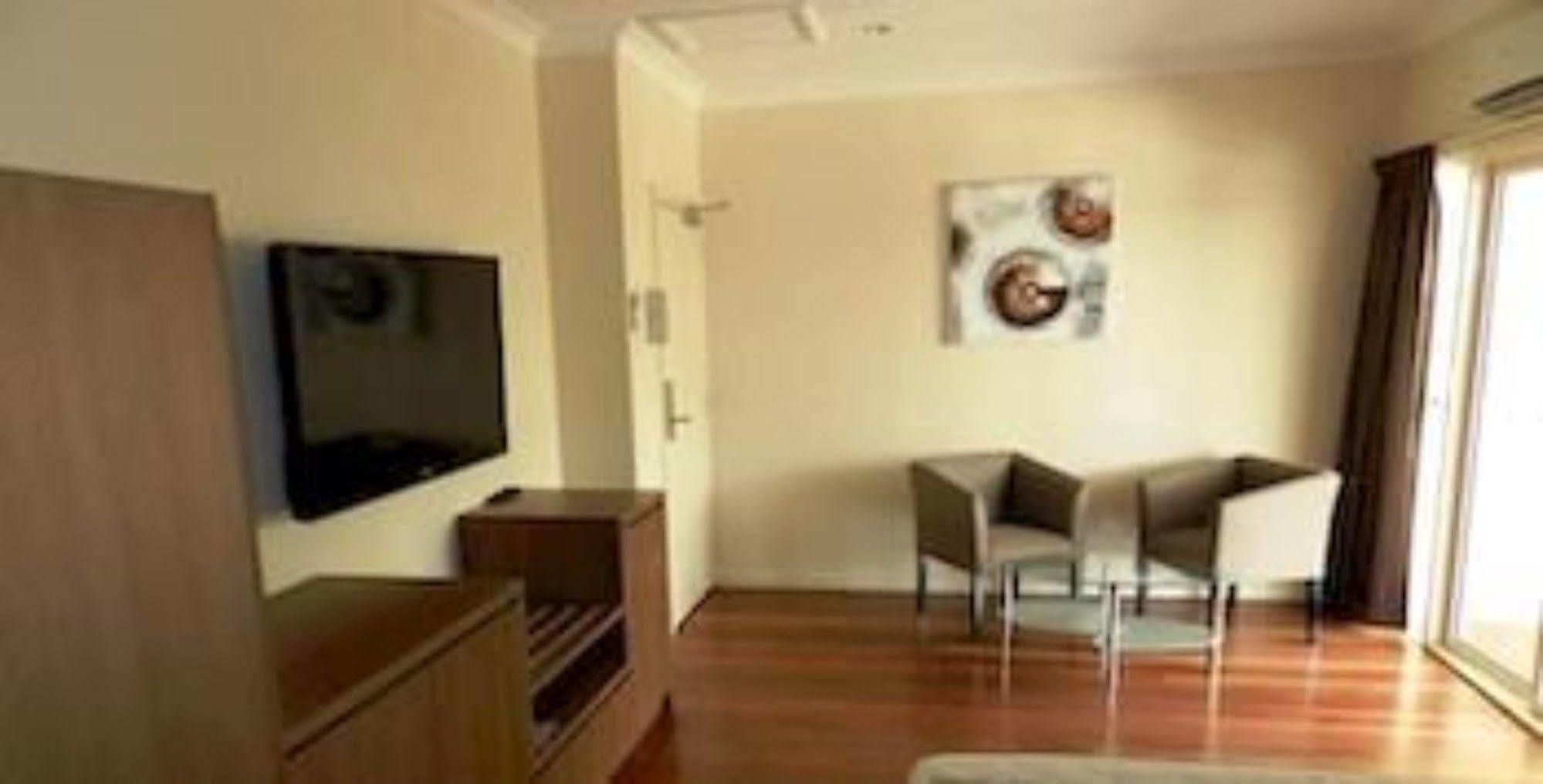 The Australian Hotel Motel Dalby Exterior photo